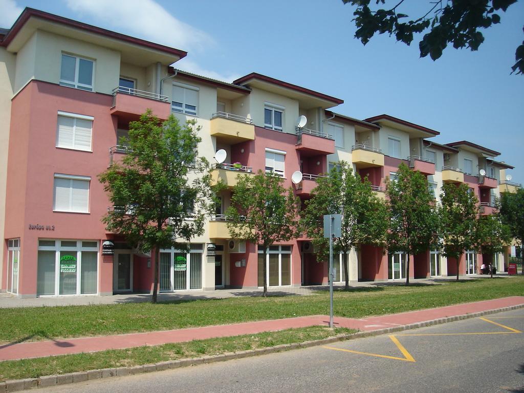 Csabai Apartman Bük Rum bild